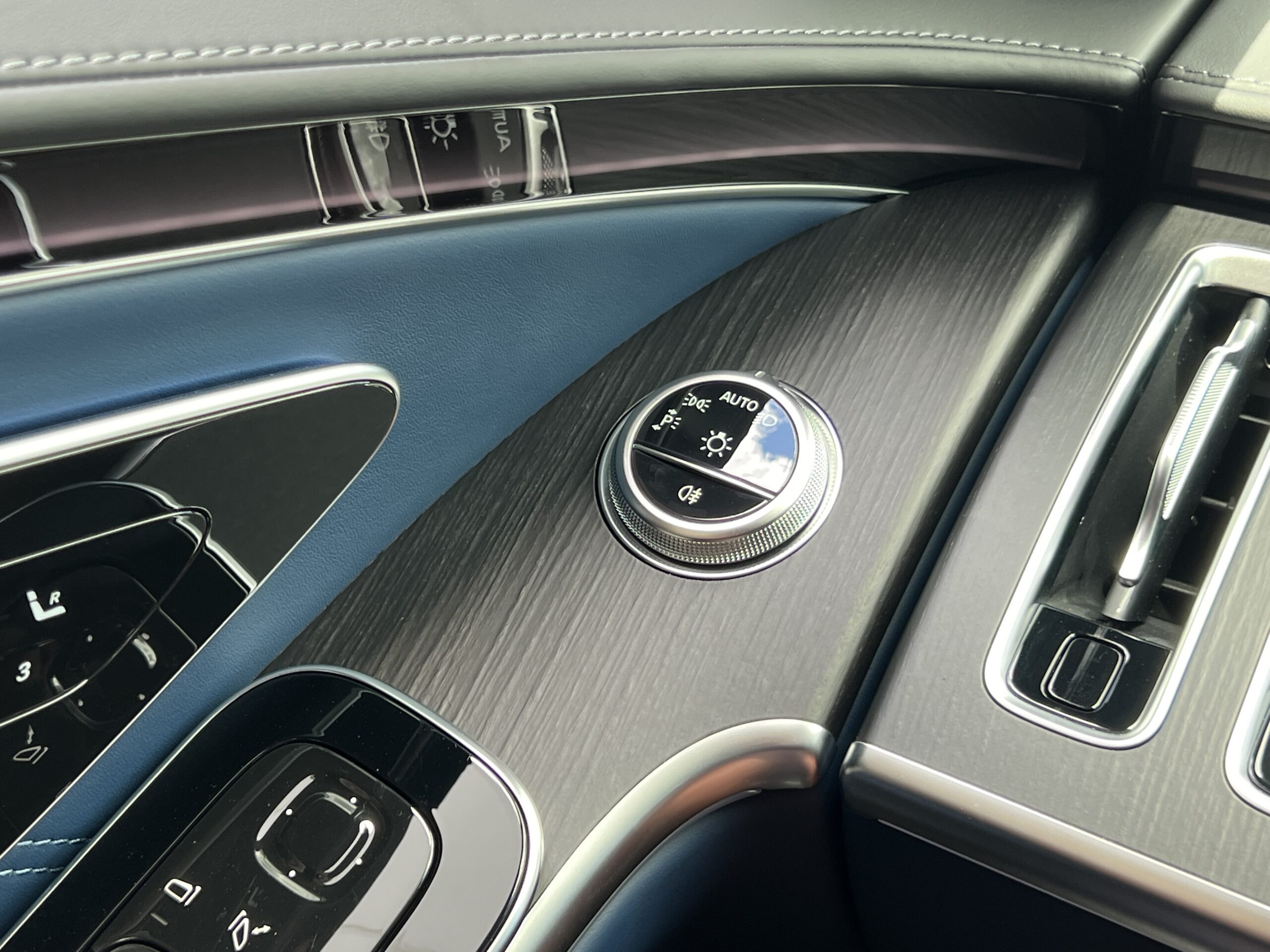 hero-image